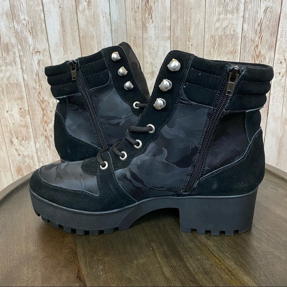 Steve Madden Greater Camo Platform Combat Ankle Boots Size 10 Women - Picture 8 of 10